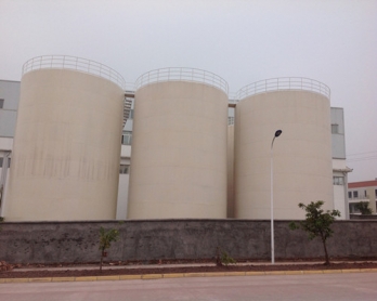 金土地1100吨食用油罐群