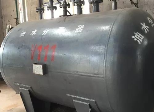 储罐.jpg 储罐.jpg